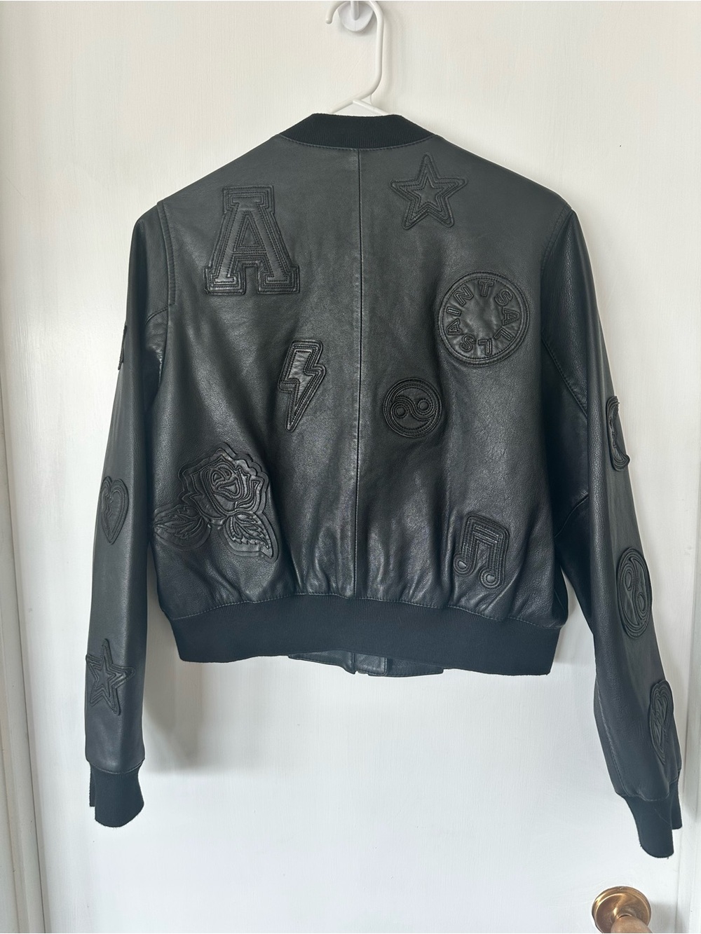 NWOT AllSaints Special Edition Orton ‘94 Sheep Leather Bomber Jacket w/Patches 6 - Picture 7 of 9